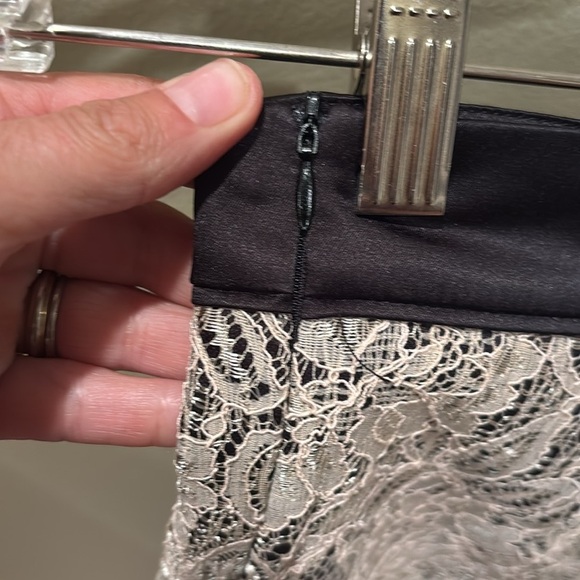 Forever 21 Elegant Black and Cream Lace Skirt - Picture 7 of 10